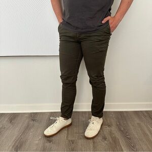 Vuori Men’s Five-Pocket Pants